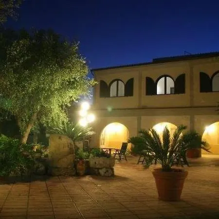 Holiday home Locazione Turistica Dimora Le Chianche